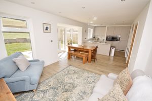 Living area- click for photo gallery